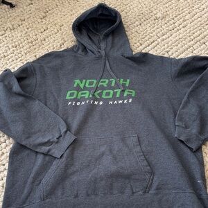North Dakota Fighting Hawks Gray Hoodie first edition 2Xl Mens